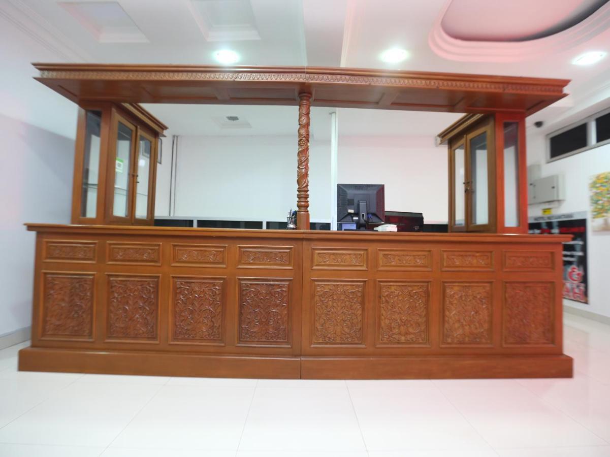 Super Oyo 89435 Nusantara Group Hotel Jertih Ngoại thất bức ảnh